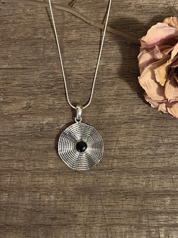 Mei Onyx Necklace