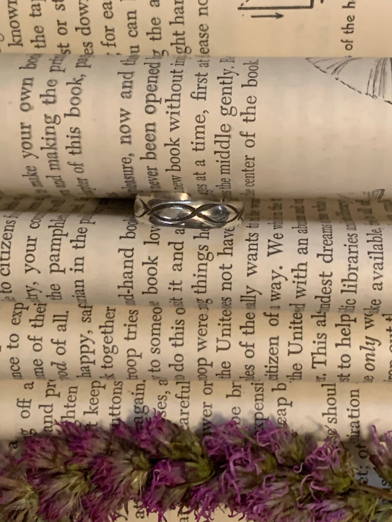 Sekani Ring