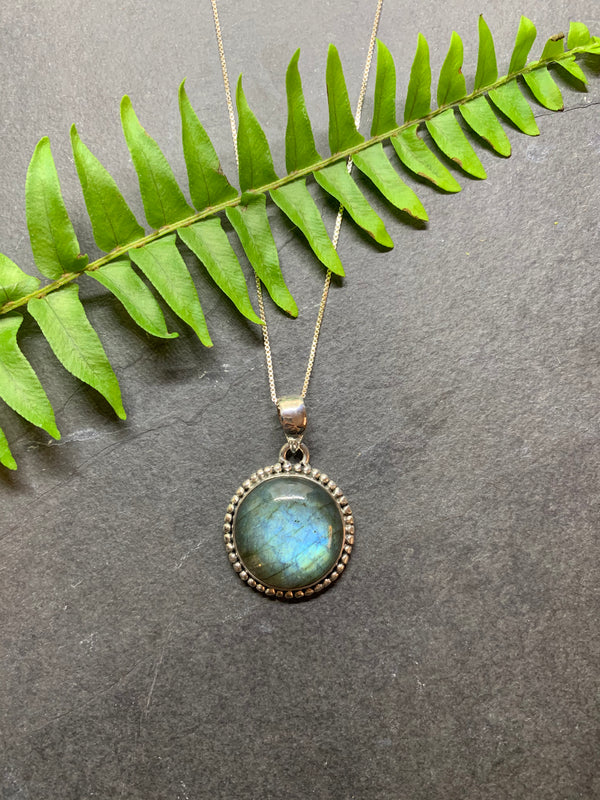 Pamira Necklace