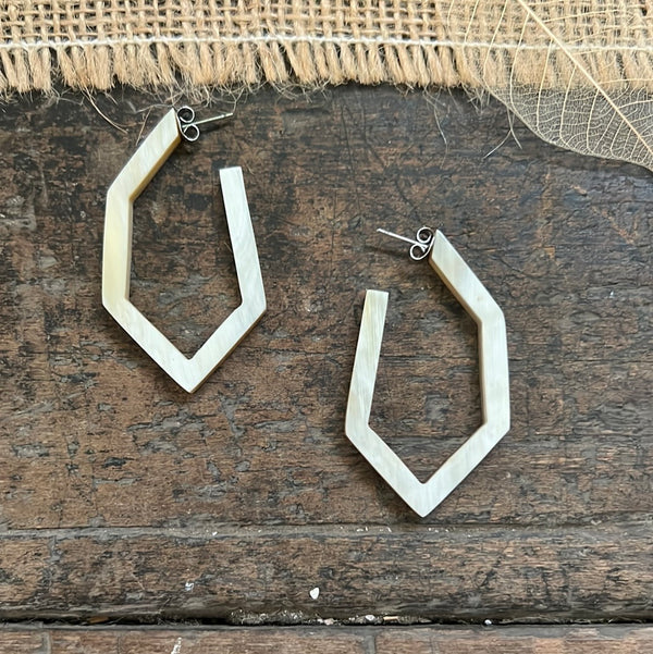 Geometric Hoops