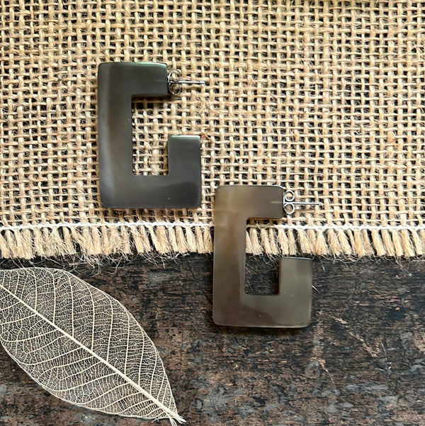 Senuelos Hoop Earrings