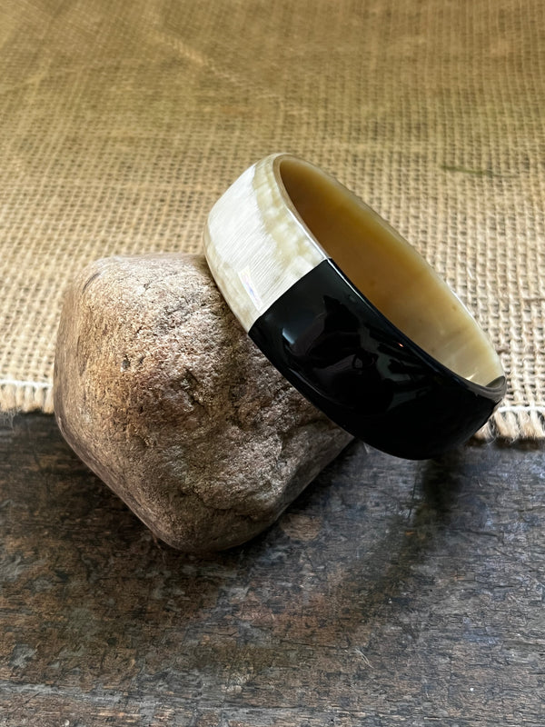 Noire Bangle Bracelet